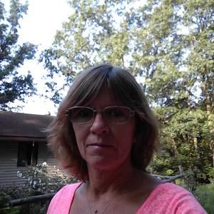 Meet your Posher, Dee